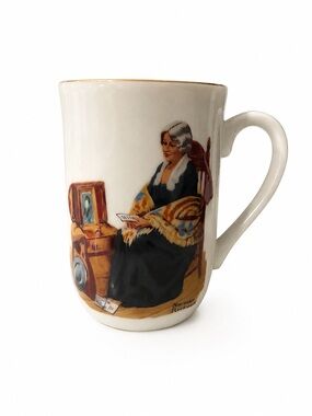 Vintage 1982 Norman Rockwell Museum “Memories” Mug Gold Trim Japan